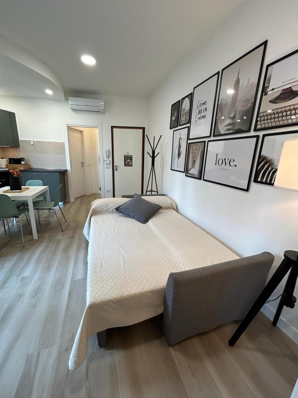 Modern Apartments Mm3 Afforifn Only 15 Min From Duomo 밀라노 외부 사진