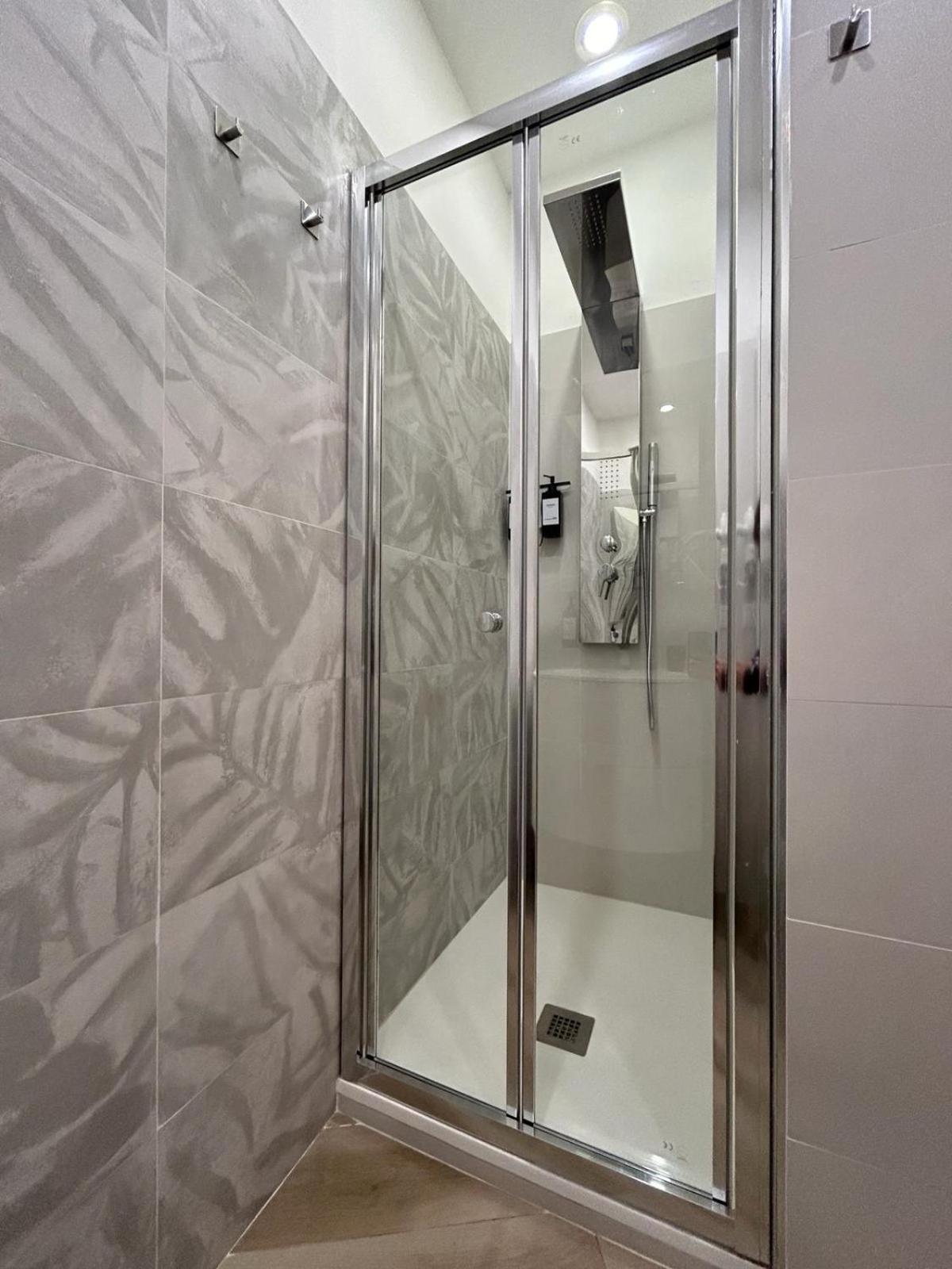 Modern Apartments Mm3 Afforifn Only 15 Min From Duomo 밀라노 외부 사진